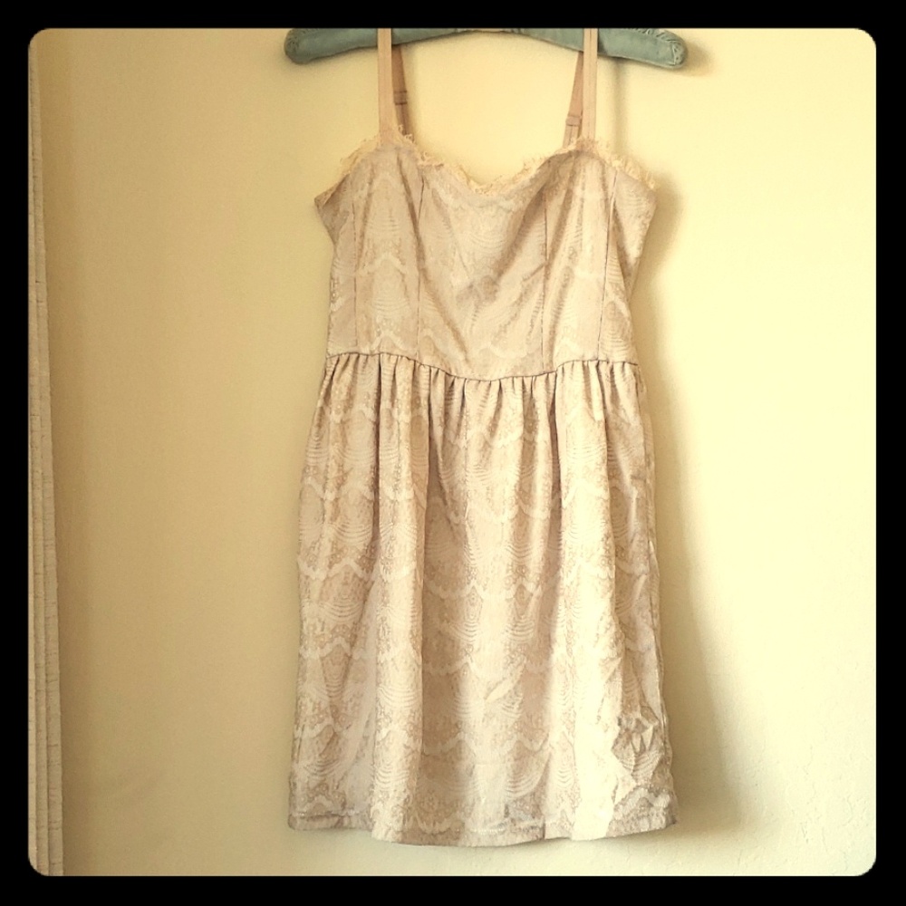 Eight Sixty white with champagne lace